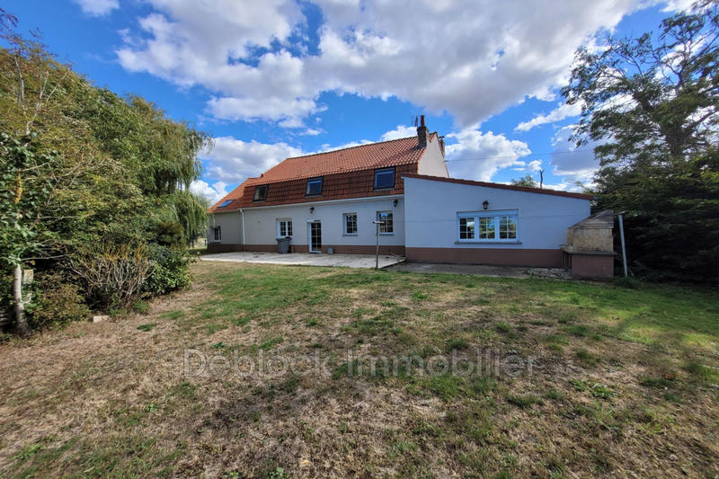 Maison - 265 m² - 6 pièces