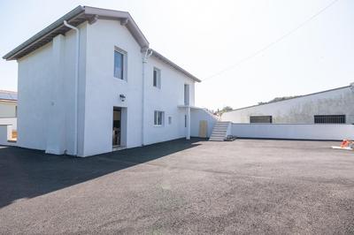 Appartement - 96 m² - 4 pièces