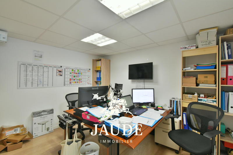 Local commercial - 102 m²