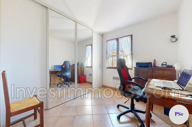 Maison - 106 m² - 5 pièces