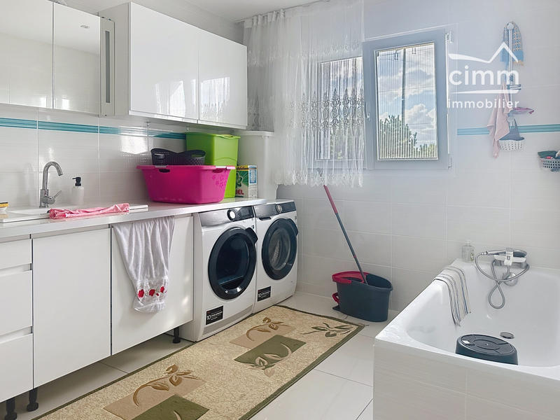 Maison - 146 m² - 6 pièces