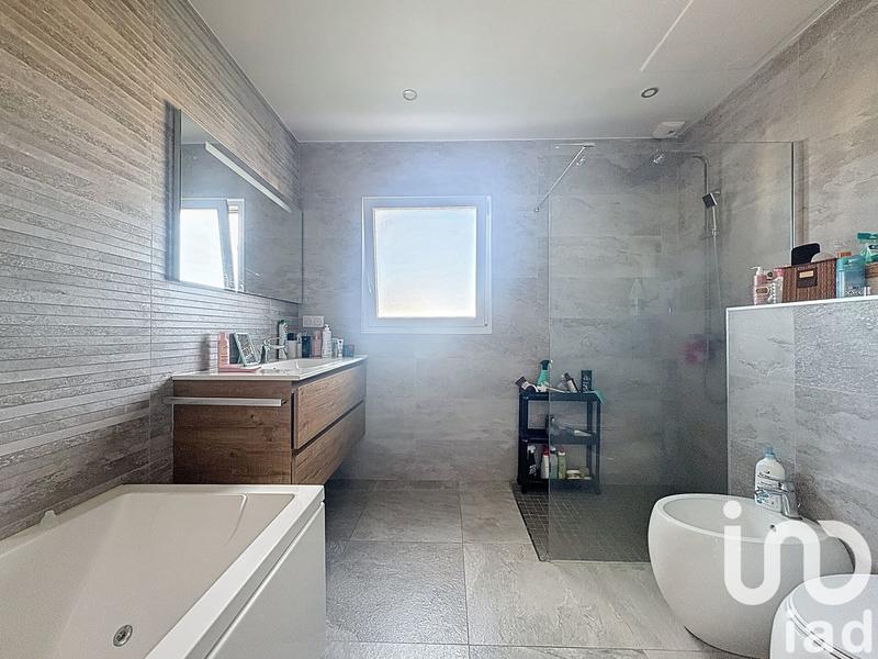 Maison - 149 m² - 6 pièces