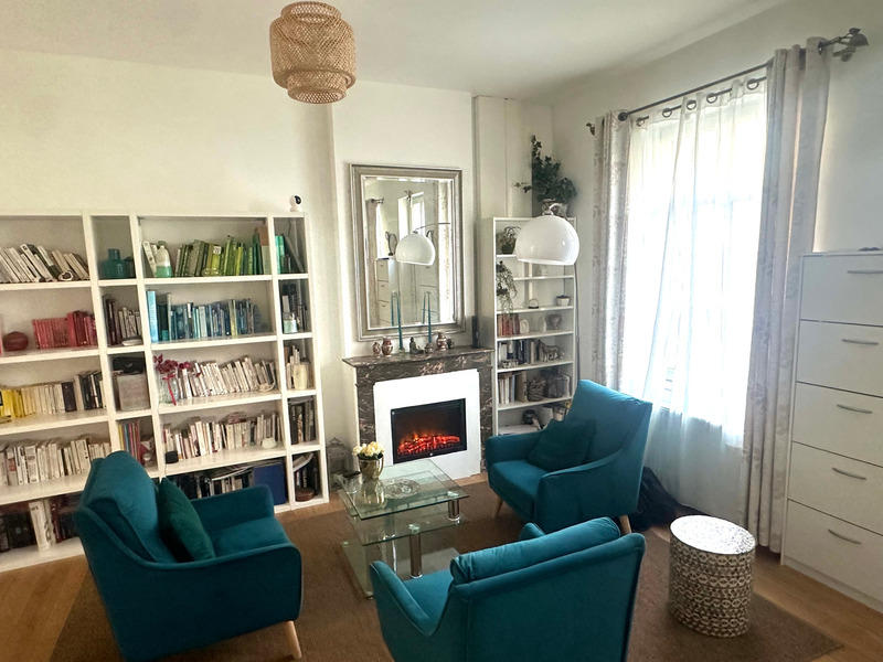 Maison en pierre - 198 m² - 8 pièces