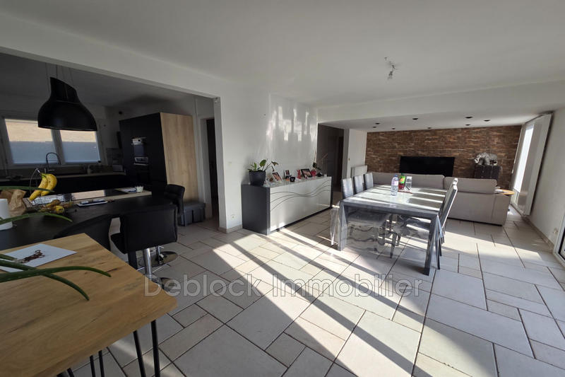 Maison - 191 m² - 7 pièces