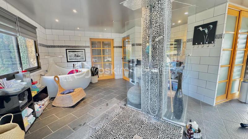 Maison d'architecte - 192 m² - 5 pièces