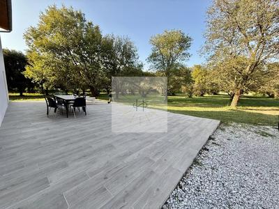 Maison - 184 m² - 7 pièces