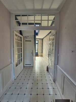 Appartement - 144 m² - 6 pièces