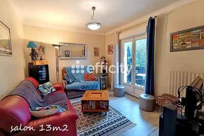 Maison - 170 m² - 8 pièces