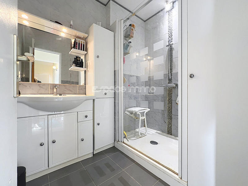 Appartement - 84 m² - 4 pièces