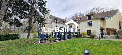 Magasins - 700 m² - 15 pièces