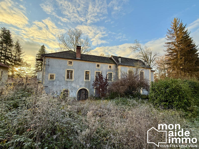 Maison ancienne - 990 m² - 15 pièces