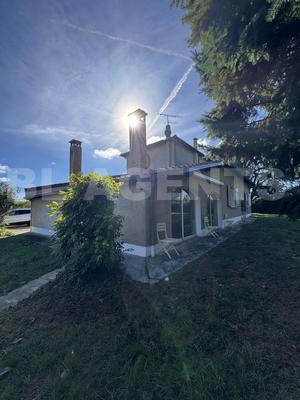 Maison traditionnelle - 187 m² - 6 pièces