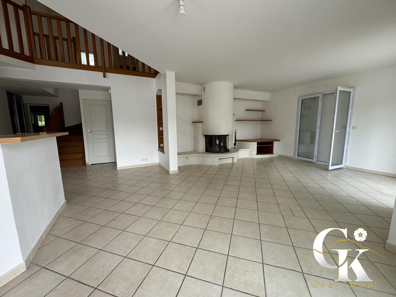 Maison - 140 m² - 6 pièces