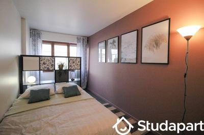 Chambre - 10 m² - 1 pièce