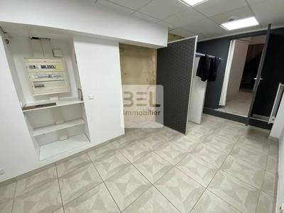 Local commercial - 91 m² - 4 pièces