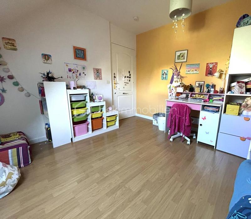 Pavillon - 146 m² - 6 pièces