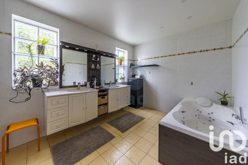 Maison - 170 m² - 6 pièces