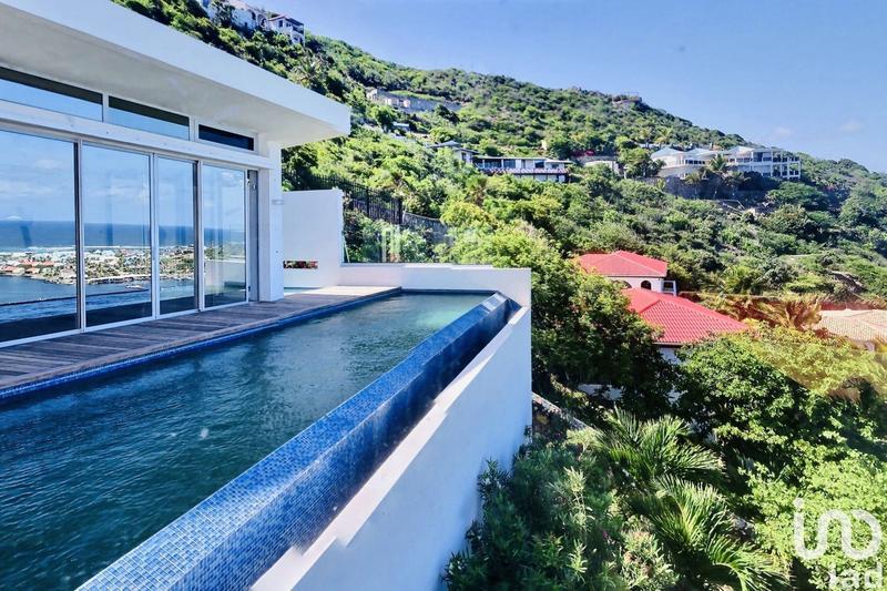 Maison - 200 m² - 5 pièces