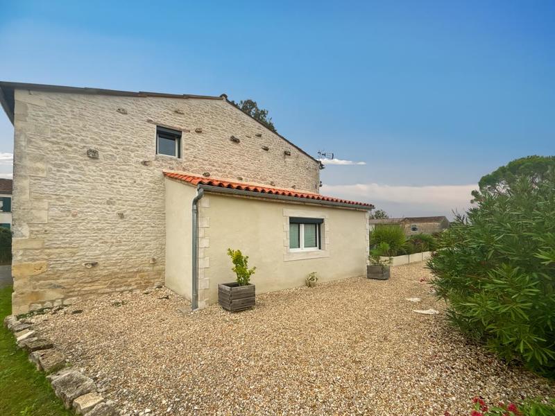 Maison - 192 m² - 6 pièces