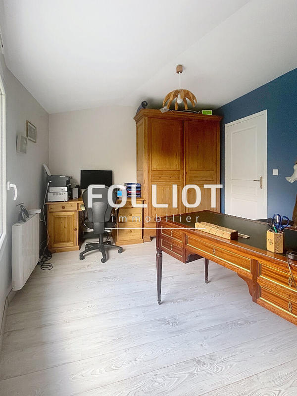 Maison - 188 m² - 9 pièces