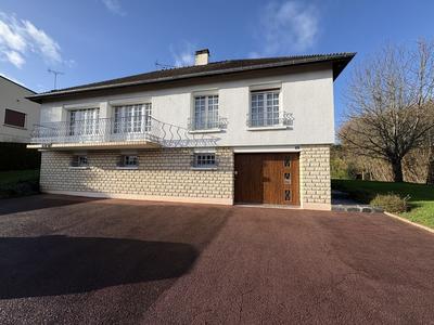 Maison - 104 m² - 4 pièces