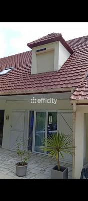 Maison - 217 m² - 10 pièces