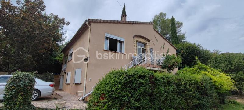 Demeure - 120 m² - 7 pièces