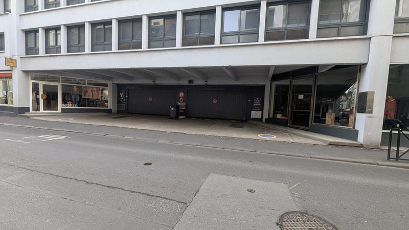 Parking / Garage - 1 m²
