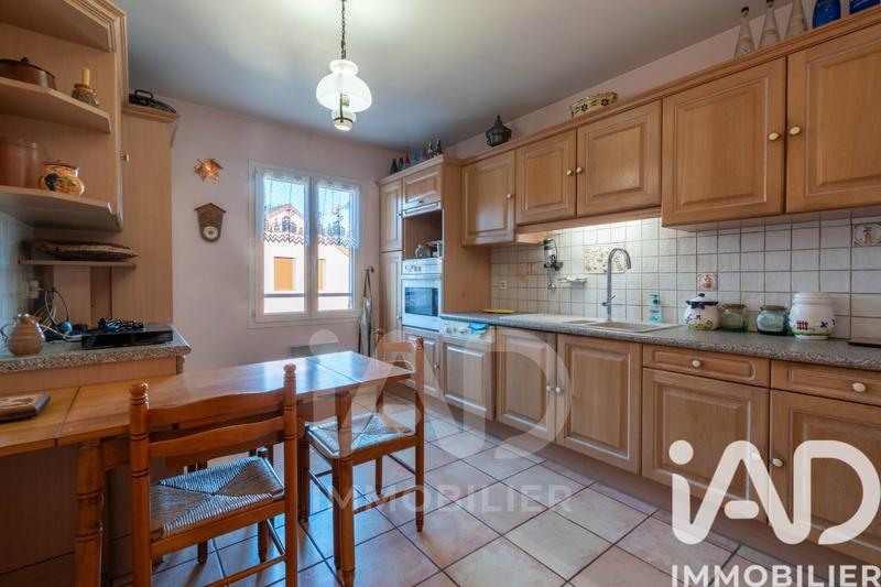 Appartement - 92 m² - 5 pièces