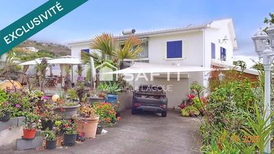 Maison - 168 m² - 9 pièces