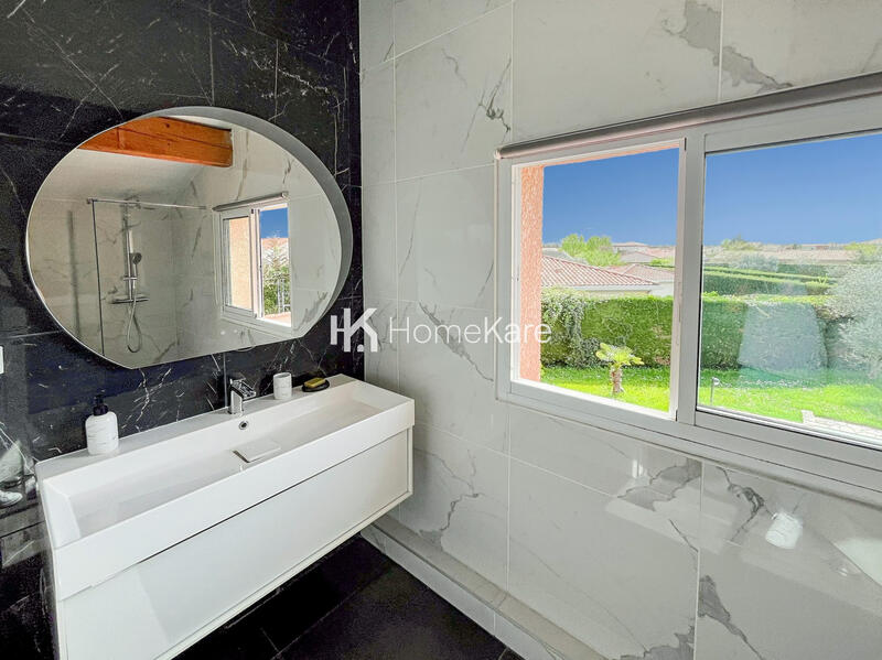 Maison - 200 m² - 6 pièces