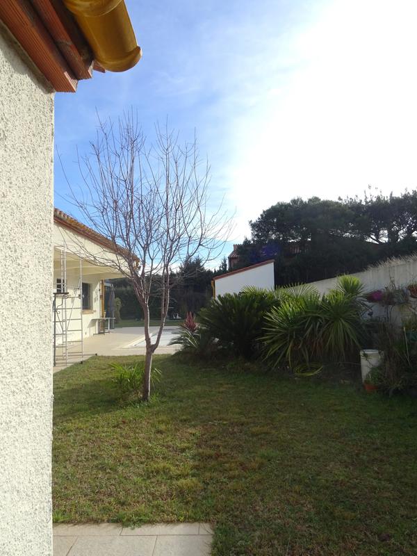 Propriété - 244 m² - 7 pièces