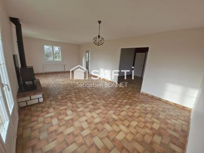 Maison - 102 m² - 5 pièces