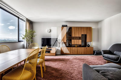 Appartement - 93 m² - 5 pièces