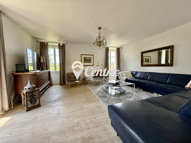 Maison ancienne - 242 m² - 6 pièces