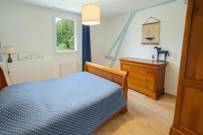 Propriété - 220 m² - 9 pièces