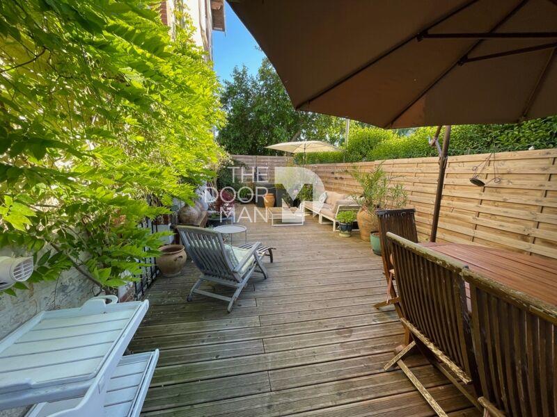 Demeure - 192 m² - 5 pièces