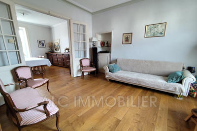 Maison - 142 m² - 6 pièces