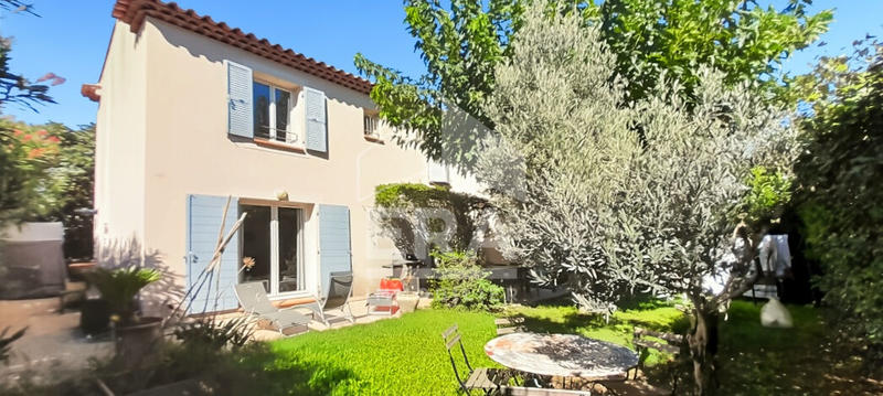 Maison - 89 m² - 5 pièces
