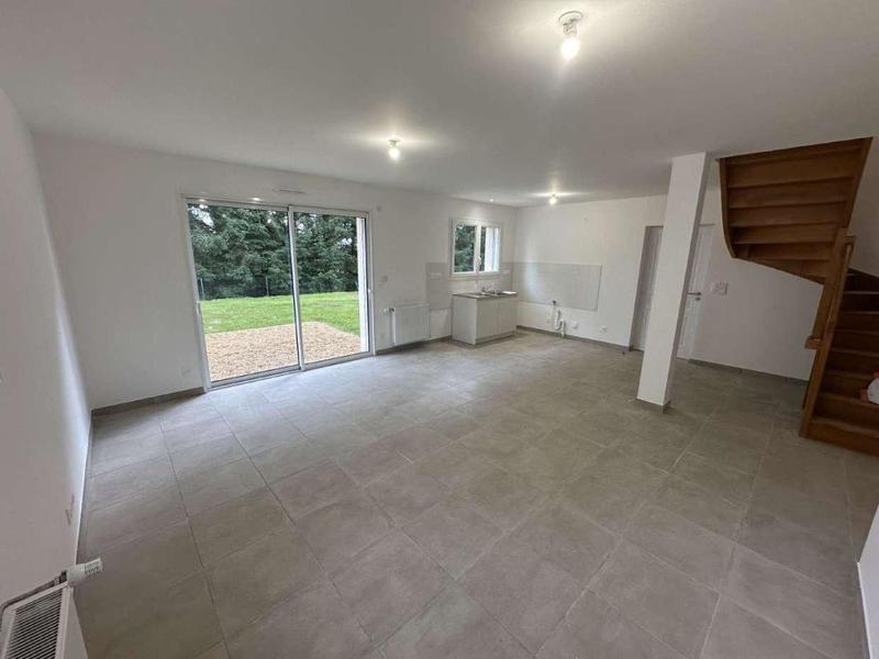 Maison - 94 m² - 5 pièces