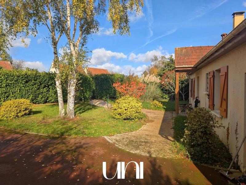 Maison - 137 m² - 6 pièces