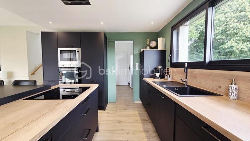 Maison - 130 m² - 6 pièces