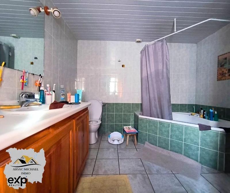 Maison traditionnelle - 115 m² - 6 pièces