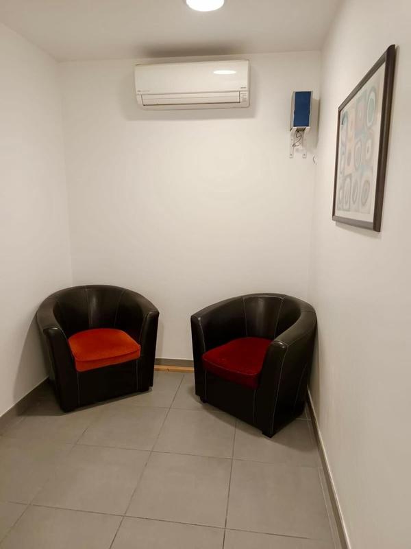 Bureau - 148 m² - 6 pièces