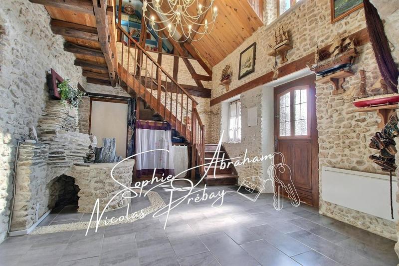 Maison - 169 m² - 6 pièces