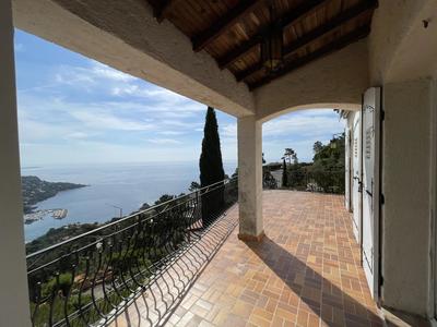 Villa - 164 m² - 7 pièces