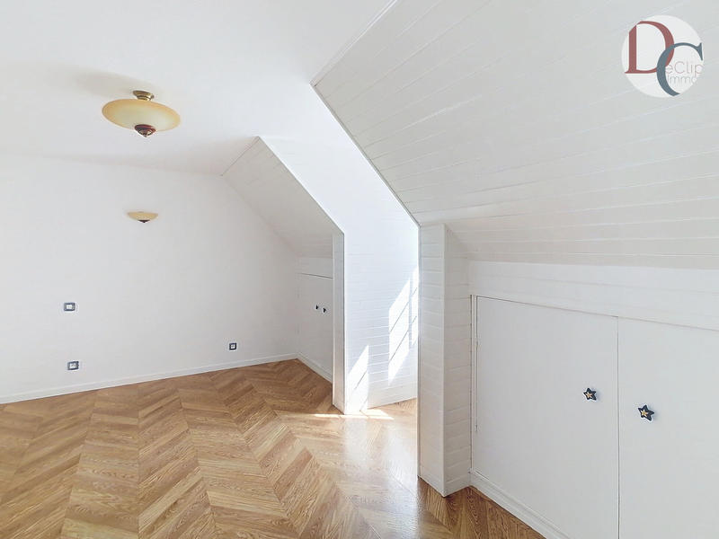 Maison - 160 m² - 7 pièces