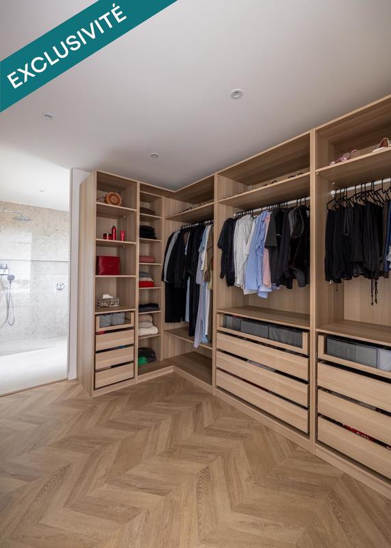 Maison - 205 m² - 6 pièces