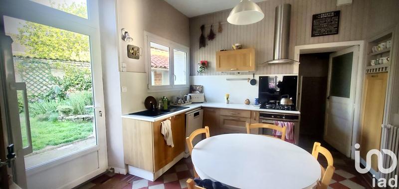 Maison - 182 m² - 10 pièces