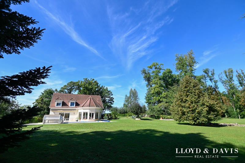 Maison - 170 m² - 7 pièces